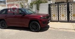 جیپ گراند شیرۆکی